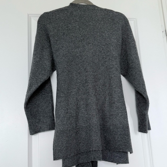 ZARA Gray Knit Wrap Robe - Picture 11 of 15